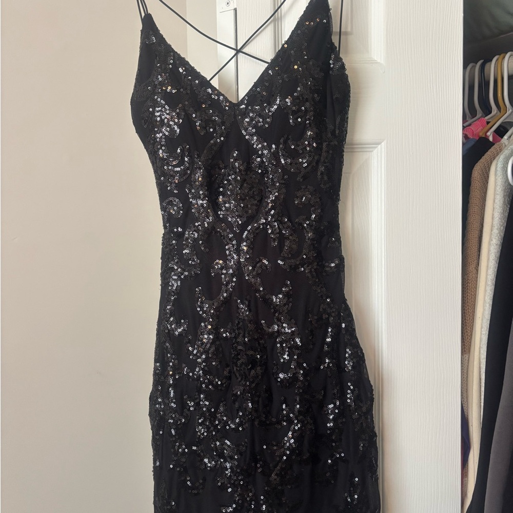 B. Smart Elegant Black Sequin Dress